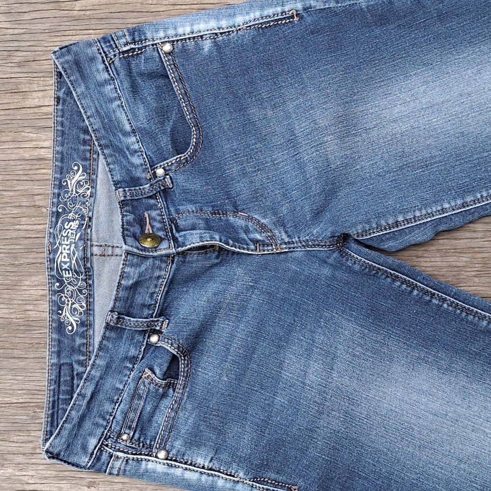 Express Jeans Barely Boot Low-Rise, Size 4 S - image 4